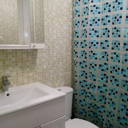 Almudena تورّيفيِخا